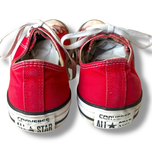 Converse Chuck Taylor All Star Canvas Low top Red Sneakers. Men’s 11, Women’s 13 - Picture 5 of 6
